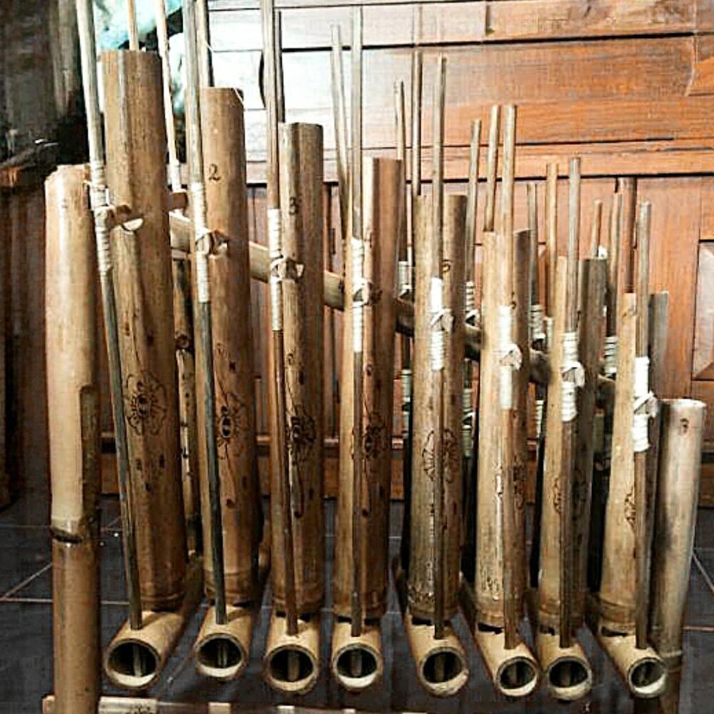 Indonesian bamboo Anklung